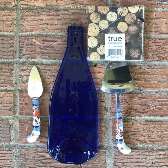 Recycled Blue Glass Wine Bottle Cheese Tray, Cheese Slicer, Server & Napkins - Picture 1 of 11